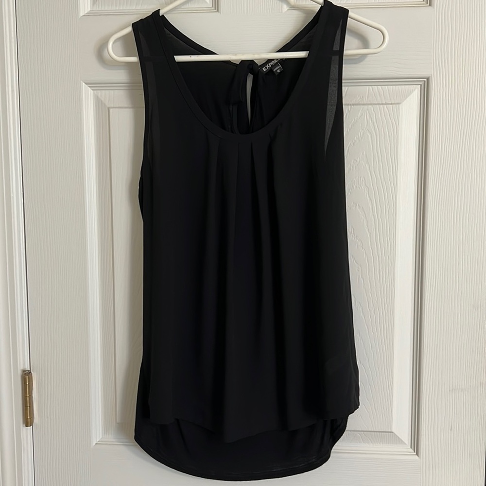 Express Flowy black top